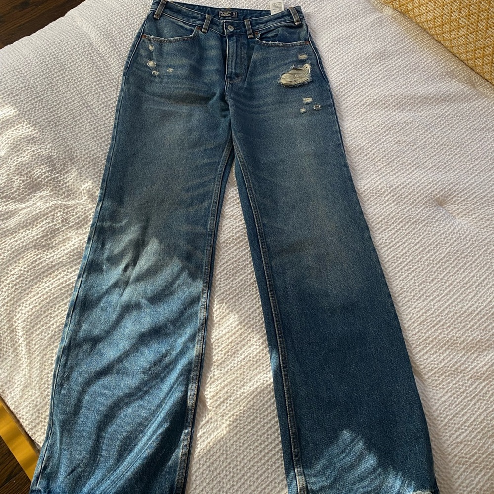 Abercrombie & Fitch Annie High Rise Wide Leg Jeans Distressed